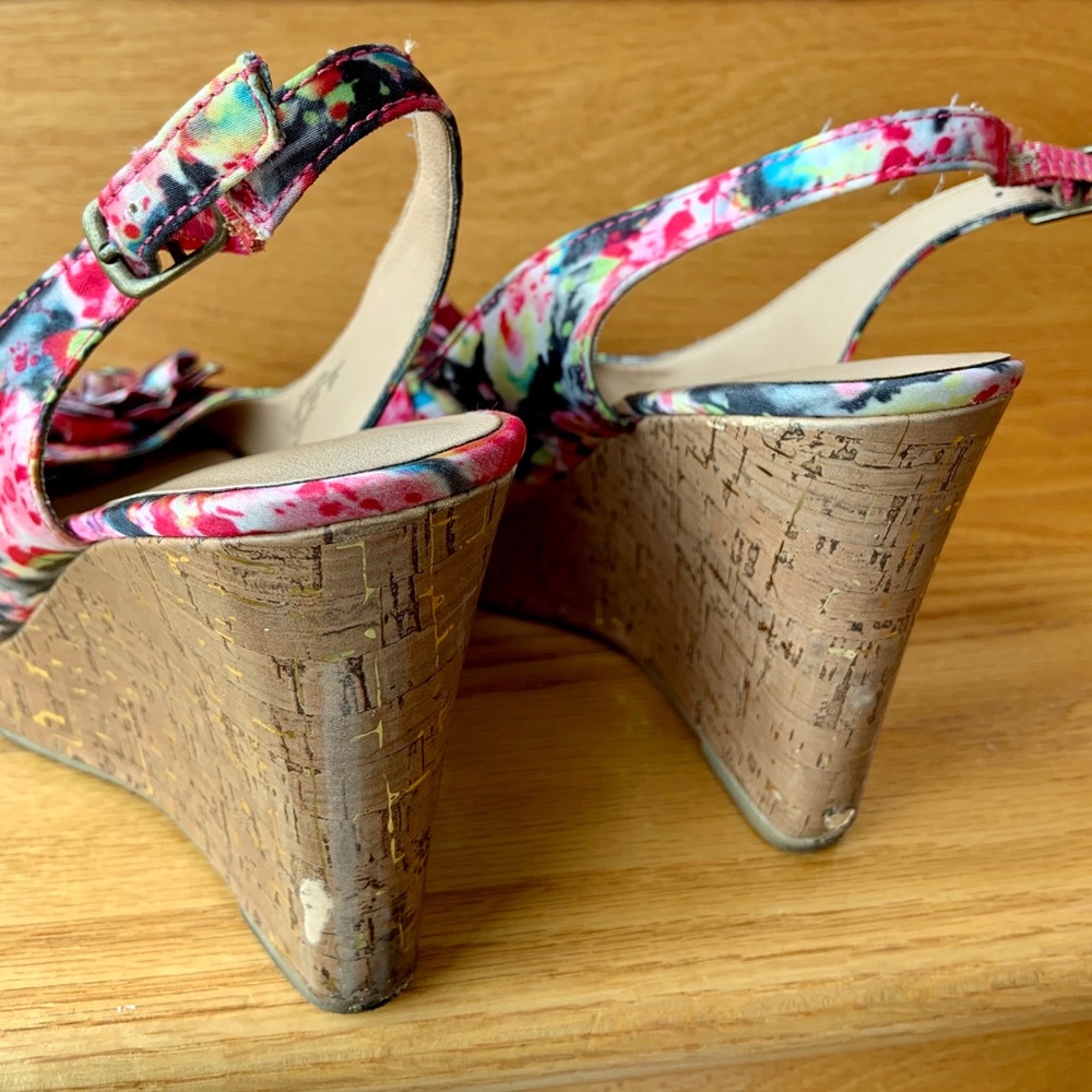 Open Toe Wedges - Picture 5 of 6